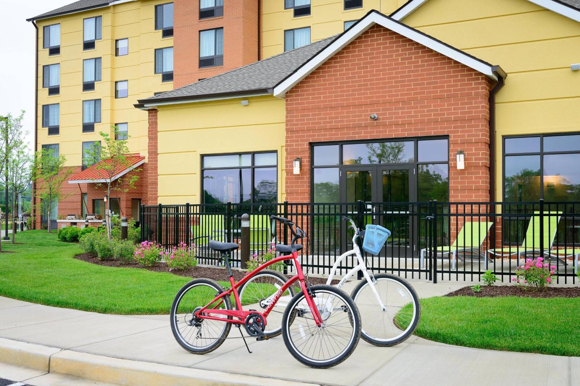 Towneplace Suites By Marriott Frederick Exterior foto
