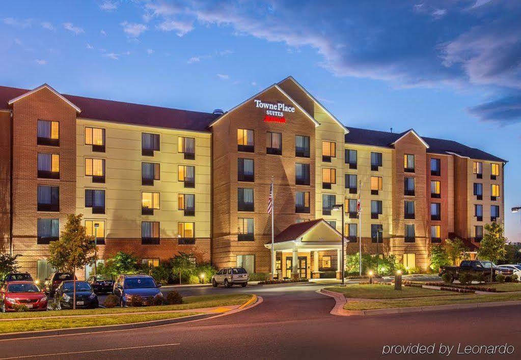 Towneplace Suites By Marriott Frederick Exterior foto